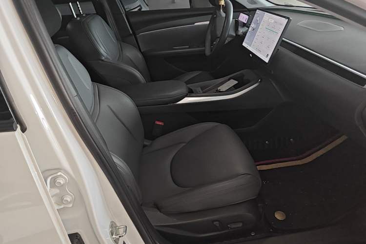 Used XPeng MONA M03 2024 620 with Ultra-Long Range
