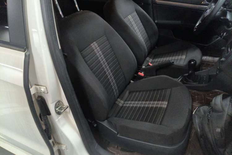 Used Volkswagen Lavida 2019 Lavida Start 1.5L Manual Fashion Edition China VI Standard Right Front Seat