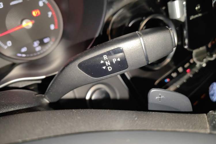 Used Mercedes-Benz C-Class 2017 Facelift C 200 L Sport Edition