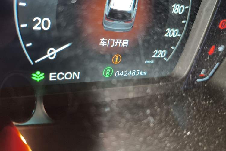 Used Honda Breeze 2023 240TURBO Two-Wheel-Drive Luxury Edition 5 Seats Odometer Close Up