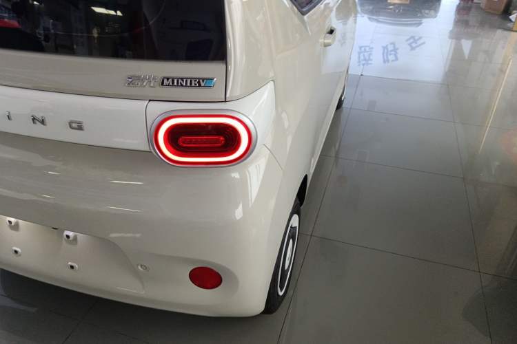 Used Wuling Hongguang MINIEV 2024 3rd Generation 215km Youth Edition
