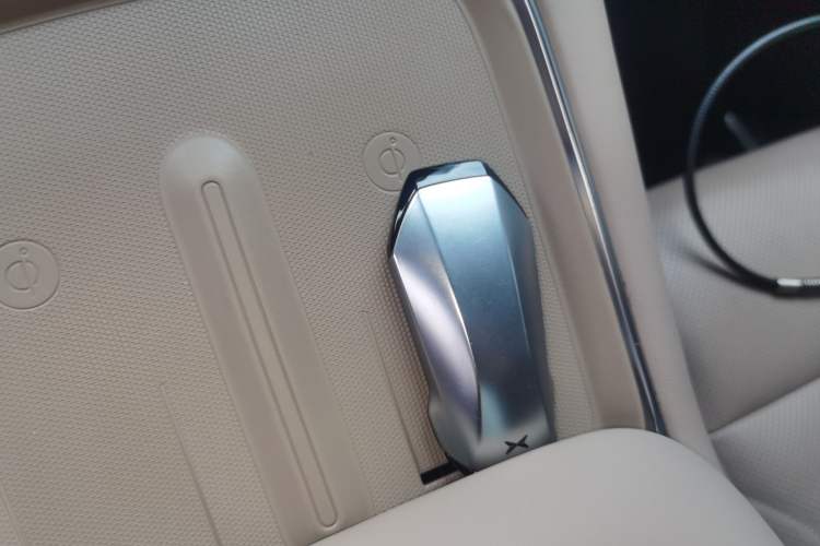 Used XPeng X9 2024 702 Ultra-Long Range Max