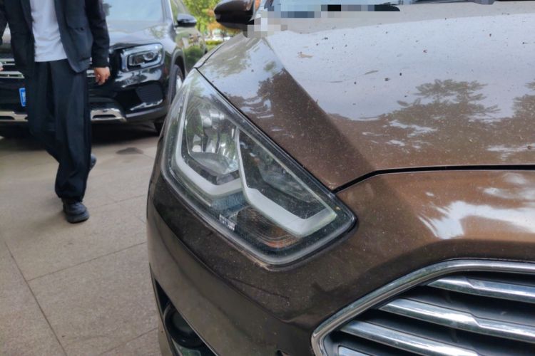 Used Ford Escort 2015 1.5L Manual Fashion Edition