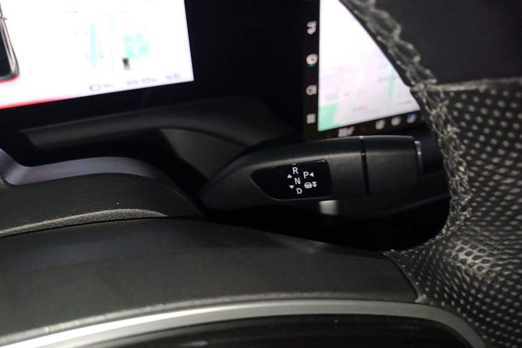 Used XPeng P7 2022 625E Gear Lever
