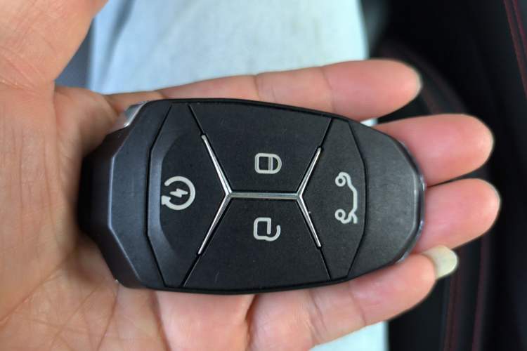 Used Lynk & Co 03 2019 2.0TD Automatic Trend Edition Vehicle Key