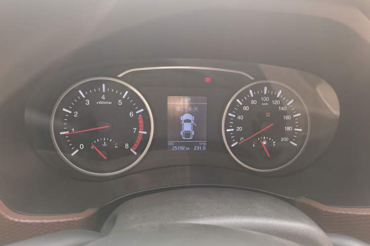 Used Great Wall Wingle 6 2017 2.4L Gasoline Two-Wheel Drive Elite Version 4G69
