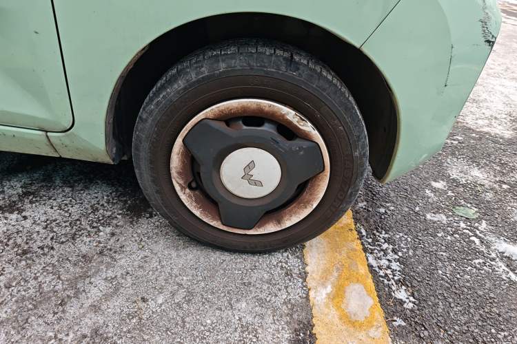 Used Wuling Hongguang MINIEV 2021 Macaron Fashion Model Lithium Iron Phosphate