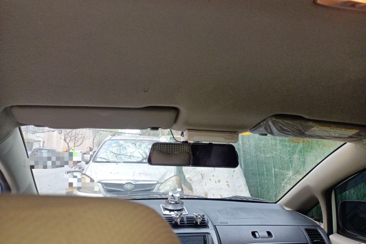 Used Everus S1 2014 1.3L Automatic Comfort Edition
