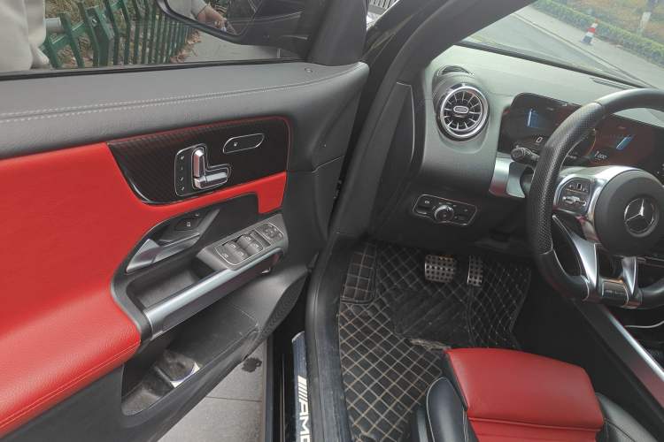 Used Mercedes-Benz GLB AMG 2022 AMG GLB 35 4MATIC Driver Seat