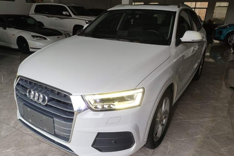 Used Audi Q3 2017 35 TFSI quattro all-wheel drive fashion model Front Left 45 Deg