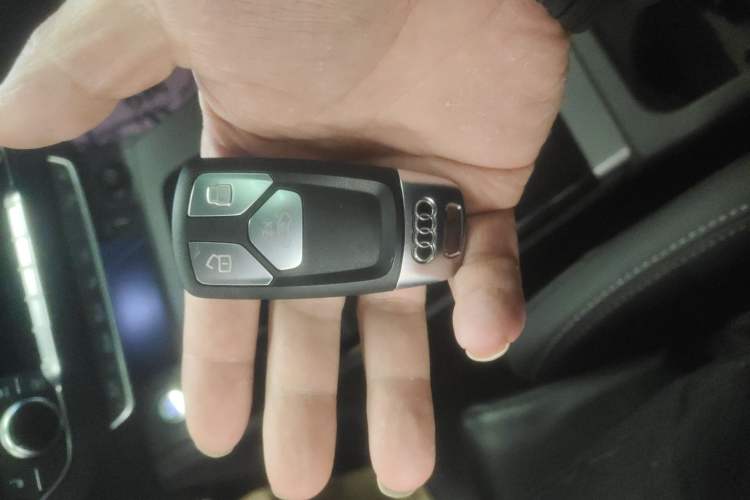 Used Audi Q5L 2022 40T Luxury Dynamic Model