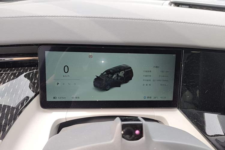 Used Zeekr 009 2024 7-Seater Aisle Version 108 kWh
