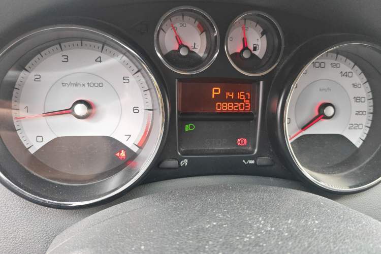 Used Peugeot 408 2013 2.0L Automatic Comfort Edition
