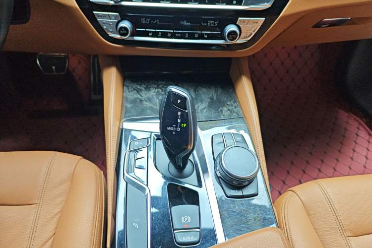 Used BMW 5 Series 2018 Restyled 530Li Leading Edition M Sport Package