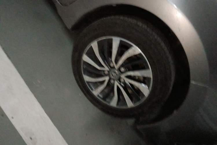 Used Toyota Corolla 2016 Dual-Engine 1.8L E-CVT Elite Edition