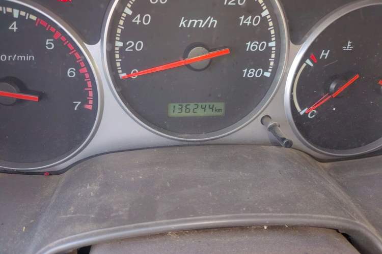 Used JMC Baodian 2013 2.8T Two-Wheel-Drive Diesel Luxury Fashion Edition