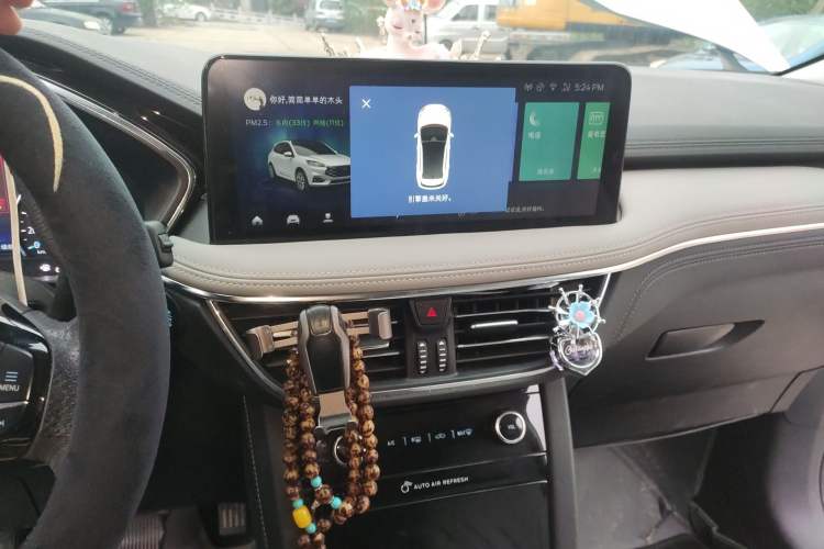 Used Ford Escape 2020 EcoBoost 245 Two-Wheel-Drive Titanium Edition Audio And AC Panel