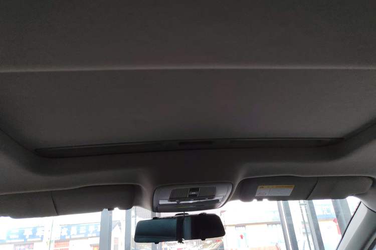 Used MG 6 2017 20T Manual Luxury Smart Connect Version China V Standard Headliner