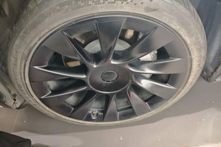 Used Tesla Model Y 2022 Rear-Wheel-Drive Version
