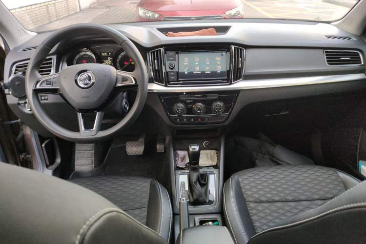 Used Skoda Kamiq 2018 1.5L Automatic Comfort Edition China V Standard Center Console