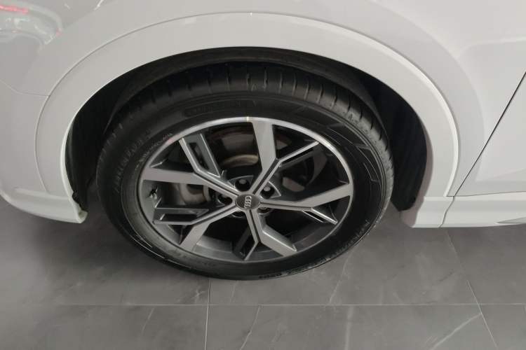 Used Audi Q3 Sportback 2020 40 TFSI Fashion Model
