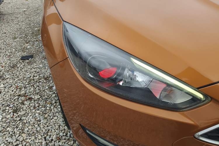 Used Ford Focus 2015 Hatchback EcoBoost 180 Automatic Sport Model Right Front Headlight