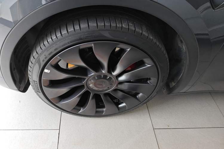 Used Tesla Model Y 2022 Performance High-Performance All-Wheel-Drive Version Exterior 4