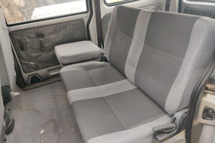 Used Wuling Zhiguang 2013 1.0L Practical Version