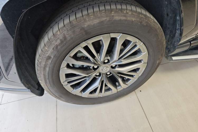 Used Toyota Wildlander 2024 2.0L CVT Two-Wheel Drive Luxury PLUS Edition Exterior 1