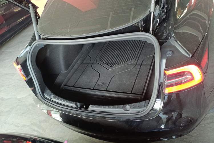 Used Tesla Model 3 2022 Rear-Wheel-Drive Version