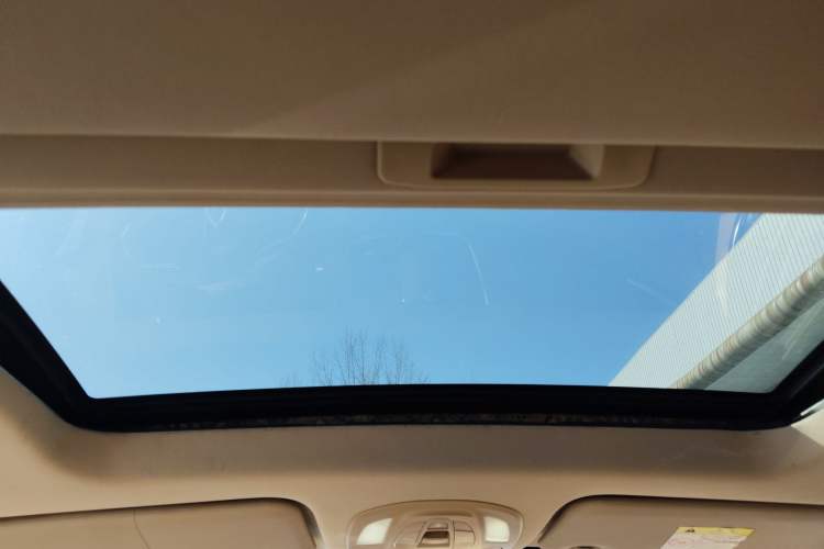 Used Baojun 730 2017 1.8L iAMT Prestige Version 7 Seats