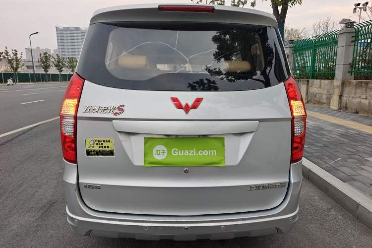 Used Wuling Hongguang 2014 1.5L S Standard Version
