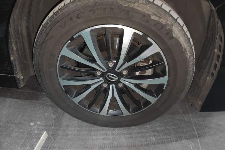 Used GAC Trumpchi M8 2023 Lingxiu Series 390T Deluxe Edition Right Front Wheel Hub