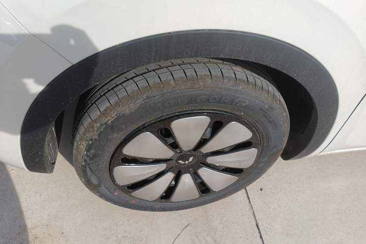 Used Wuling Bingo 2025 333 km Enjoyment Version Left Front Wheel Hub