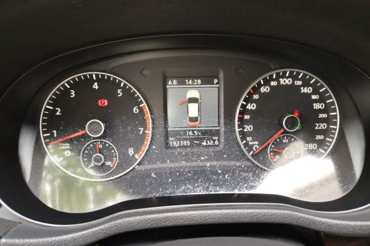 Used Volkswagen Passat 2013 2.0 TSI DSG Prestige Edition Instrument Cluster