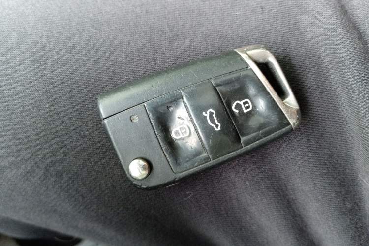 Used Volkswagen Golf 2016 230TSI Automatic Comfort Version Vehicle Key