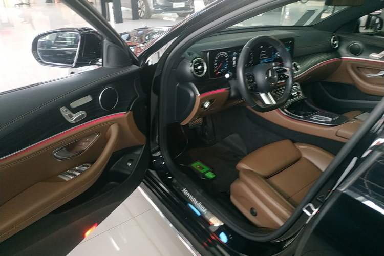 Used Mercedes-Benz E-Class 2023 Restyled E 260 L Sport Edition Driver Seat