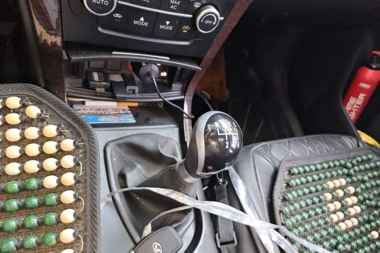 Used HYOSOW S6 2016 1.5T Manual Leading Model Gear Lever