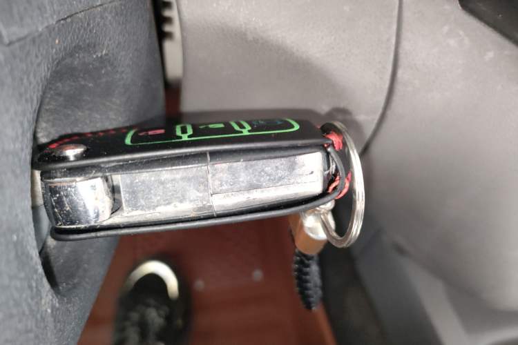 Used BAIC Weiwang M20 2014 1.5L Basic Version DAM15DL
