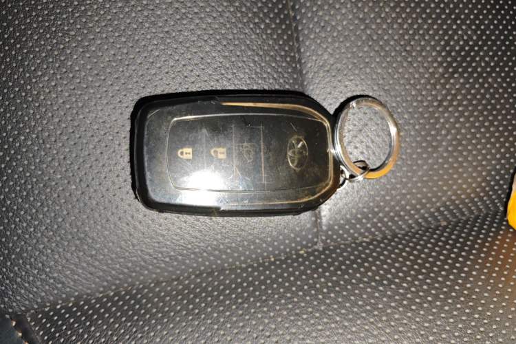 Used Toyota Highlander 2018 2.0T Four-Wheel Drive Prestige Version 7 Seats China VI Standard
