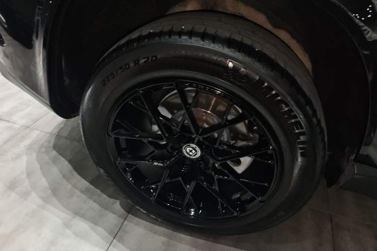 Used Mercedes-Benz GLE 2020 Facelifted GLE 350 4MATIC Luxury Edition Exterior 5