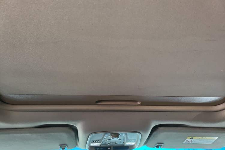 Used Buick GL8 2017 ES 28T Luxury Model China V Standard Headliner