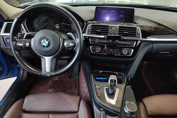 Used BMW 3 Series 2018 320Li Leading Model M Sport Package
