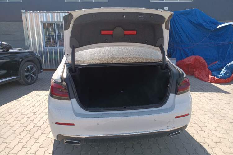 Used BMW 5 Series 2023 530Li Leading Edition Luxury Package Trunk