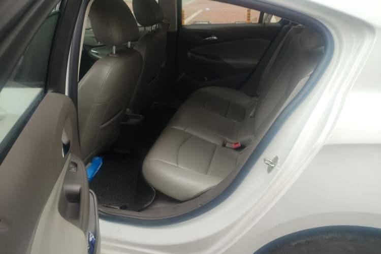 Used Chevrolet Cruze 2015 1.5L Automatic Fashion Navigation Edition