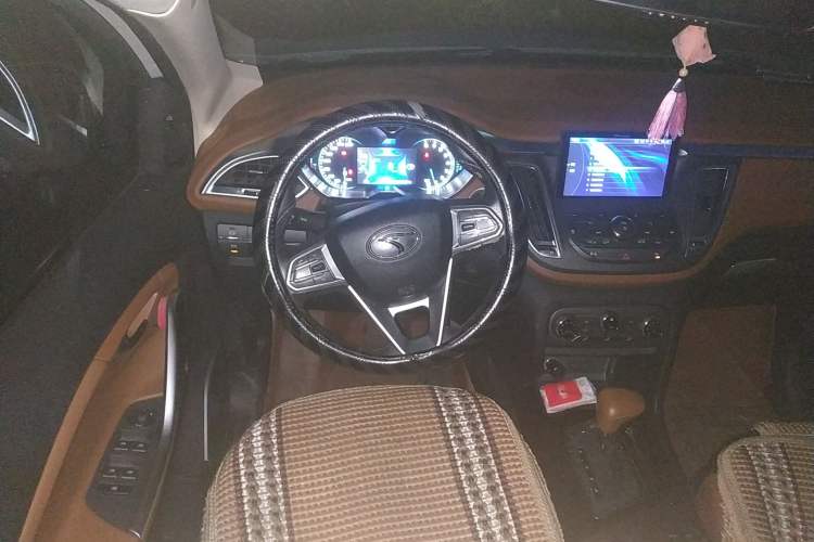 Used Soueast DX7 2015 1.5T Automatic Prestige Model
