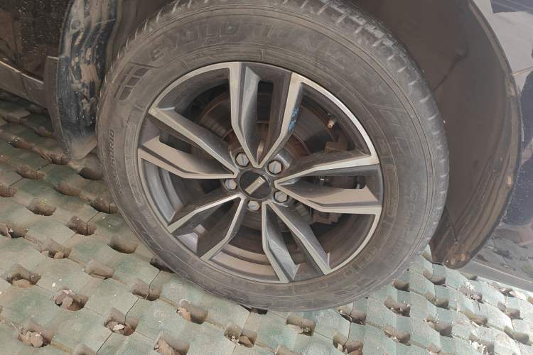 Used Wey VV5 2020 1.5T Two-Wheel Drive Smart Pioneer Right Front Wheel Hub