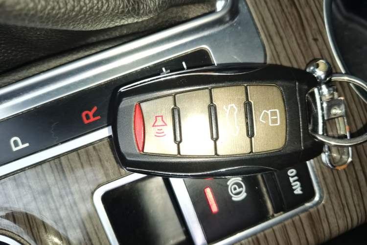 Used Haval H9 2015 2.0T Four-Wheel Drive Luxury 7-Seater
