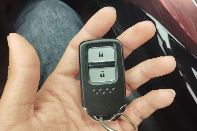 Used Honda XR-V 2015 1.8L VTi CVT Luxury Edition Vehicle Key