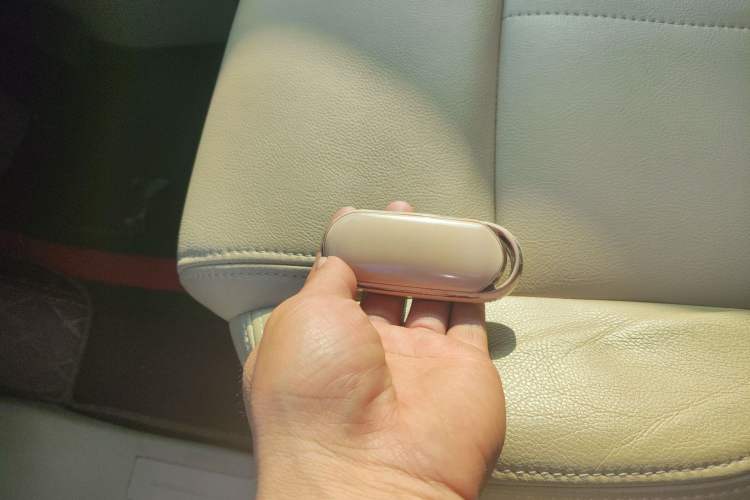 Used Buick GL8 2023 ES Lu Zun Comfort Model Vehicle Key